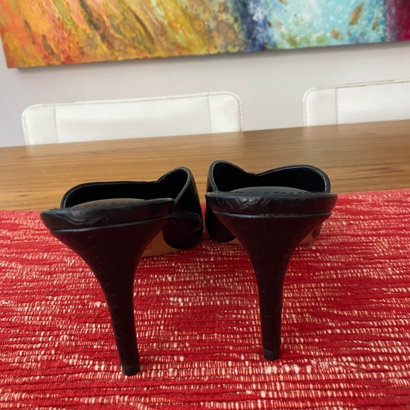 NWT vegan leather mules - Picture 5 of 8